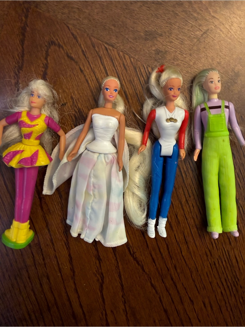 Vintage Barbie’s McDonald’s 90’s